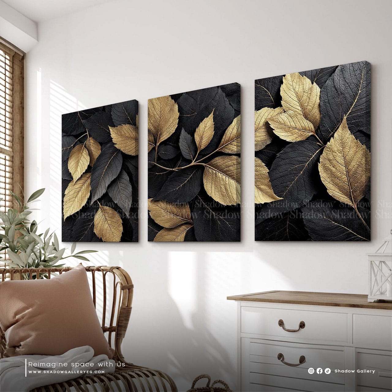 Set of 3 | Luxurious Black and Gold Canvas – premium framed canvas wall art